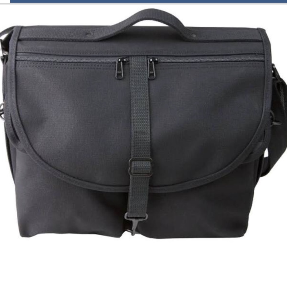 DOMKE F-802 REPORTERS SATCHEL CAMERA BAG
